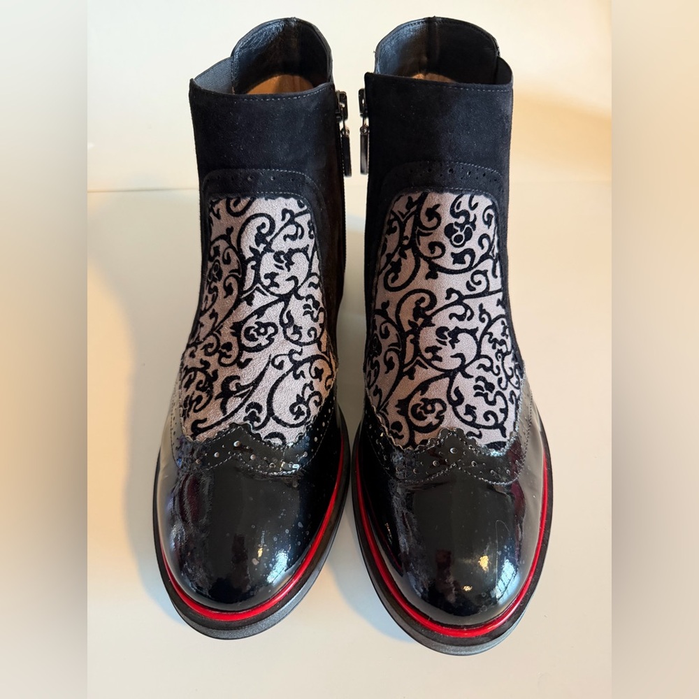 BeautiFeel Black & Red Ankle Boots with damask panel and black patent  41/10